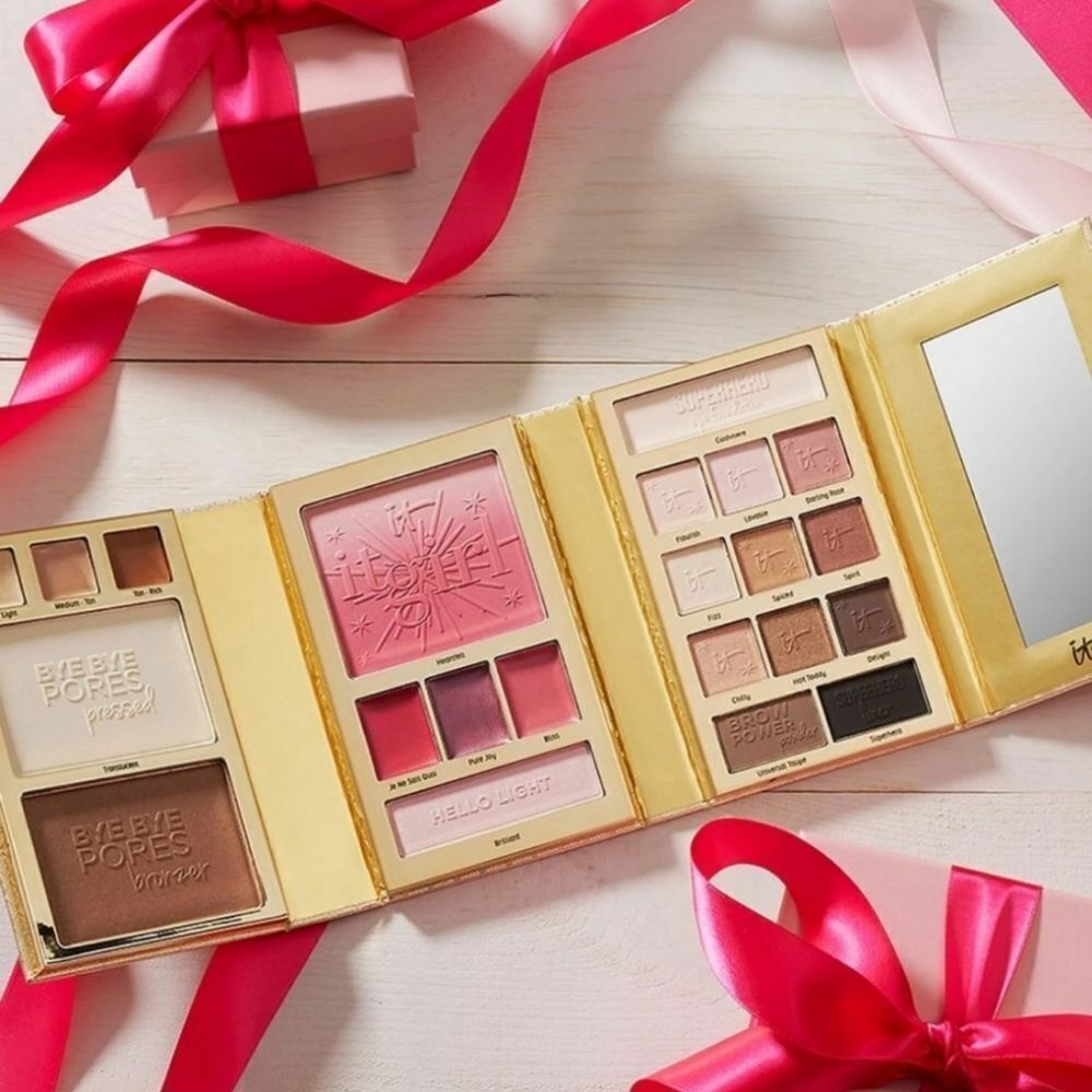 BRAND NEW  PROFUSION BEAUTY BOX EYE COLLECTION
